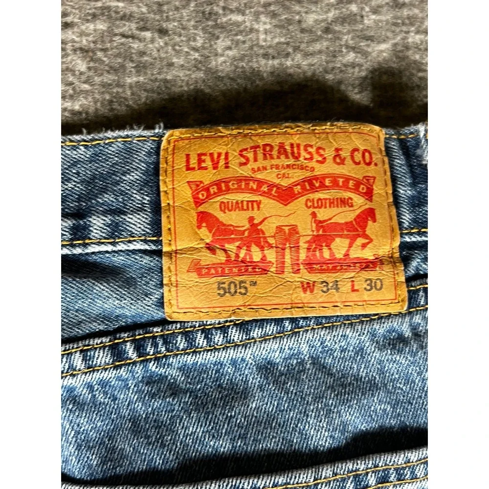 Levis 505 Regular Fit Straight Leg Jeans Mens 34x29 Medium Wash Blue Denim